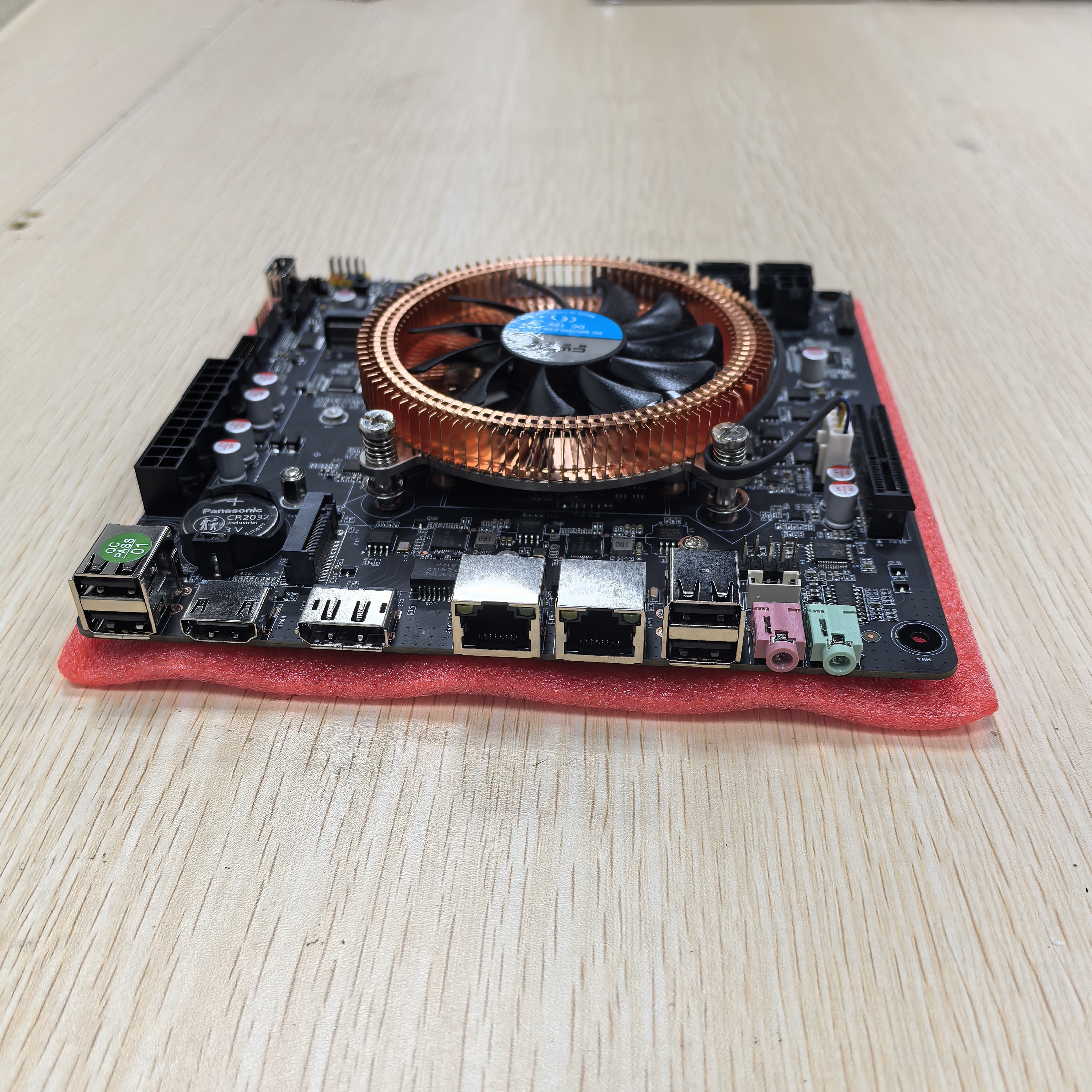 DDR4 N100/N150 NAS Motherboard - مراجعة Pc Gaming Video وسعره